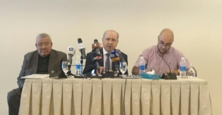 ندوة تطرح سؤالا حول سبب عزوف فلسطينيي الأردن عن المشاركة في الانتخابات ندوة تطرح سؤالا حول سبب عزوف فلسطينيي الأردن عن المشاركة في الانتخابات