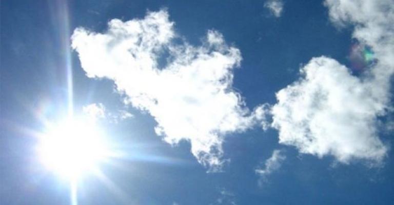 أجواء صيفية وكتلة حارة الجمعة