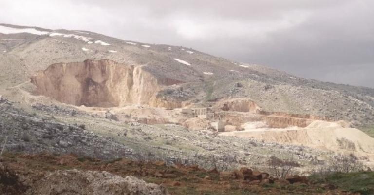 وفاة شخص وإصابة اخر اثر سقوطهما في حفرة وفاة شخص وإصابة اخر اثر سقوطهما في حفرة