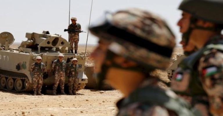 الجيش يحبط محاولة تسلل وتهريب مخدرات الجيش يحبط محاولة تسلل وتهريب مخدرات