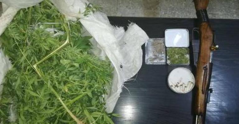 البلقاء: ضبط 7 من مروجي المخدرات البلقاء: ضبط 7 من مروجي المخدرات