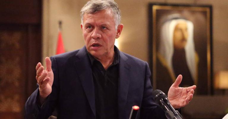 الملك يدعو لحوار وطني شامل وعقلاني الملك يدعو لحوار وطني شامل وعقلاني