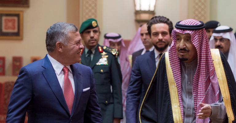 لماذا أوقفت مساعداتها لأكثر من عام؟