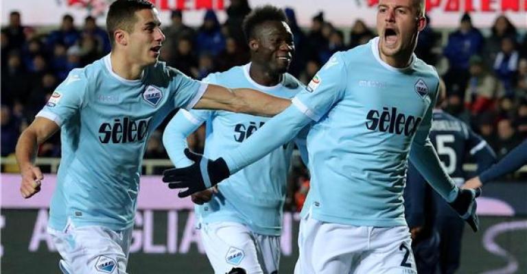 اليونايتد يسعى لتعزيز صفوفه بالانتقالات الصيفية