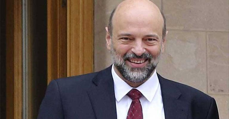 الرزاز يعلق على مسودة مشروع قانون ضريبة الدخل: وفقنا الله لخدمتكم الرزاز يعلق على مسودة مشروع قانون ضريبة الدخل: وفقنا الله لخدمتكم