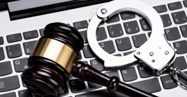 حملة لمطالبة المشرعين بسحب "الجرائم الإلكترونية"