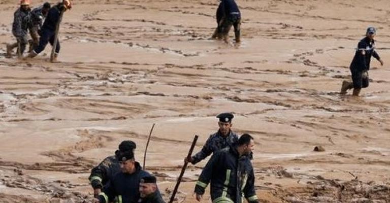 العثور على 28 مفقودا بأحد سيول ماعين ووفاة سائحة في البترا العثور على 28 مفقودا بأحد سيول ماعين ووفاة سائحة في البترا