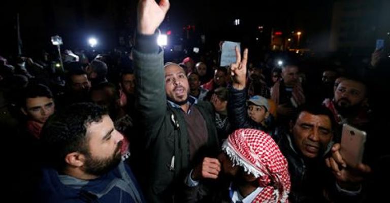 "الوطني الدستوري" يطالب بفتح حوار وطني شامل حول الإصلاح السياسي "الوطني الدستوري" يطالب بفتح حوار وطني شامل حول الإصلاح السياسي