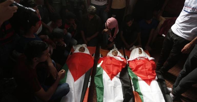312 شهيدا من بينهم 57 طفلا و 30 ألف مصاب فلسطيني في 2018