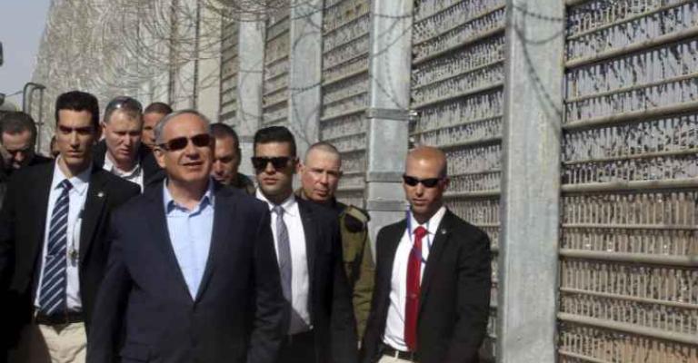 نتنياهو: سنكمل بناء جدارنا على حدود الأردن لحمايتنا من تهديدات الإرهاب