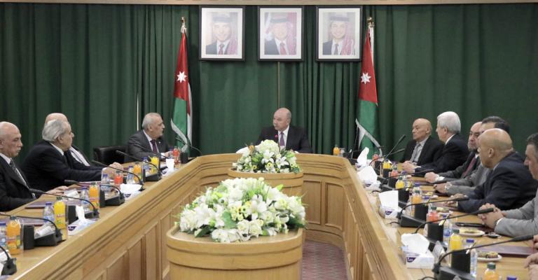 رئيس مجلس الاعيان فيصل الفايز ان مواقف الاردن تجاه سوريا واضحة وثابتة رئيس مجلس الاعيان فيصل الفايز ان مواقف الاردن تجاه سوريا واضحة وثابتة