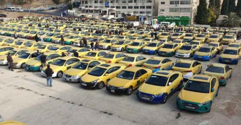 النقل البري : ترخيص تطبيقات النقل الذكية مسموح حصرا للتاكسي الأصفر