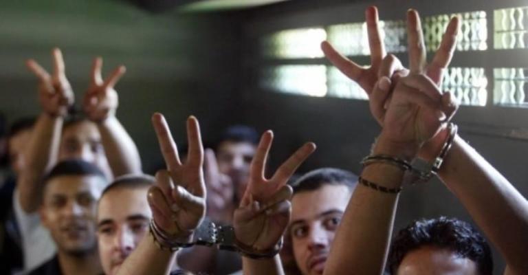 نادي الاسير: لا اتفاق بين الأسرى وإدارة المعتقلات نادي الاسير: لا اتفاق بين الأسرى وإدارة المعتقلات