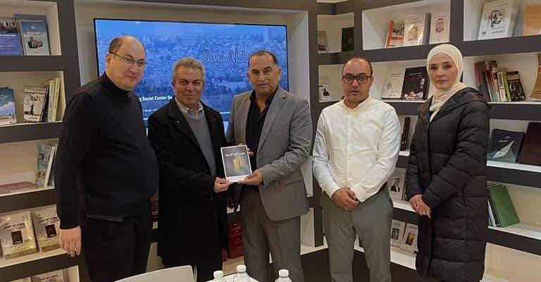 من اليمين صفاء حجاوي، منتصر ادكيدك، ناصر غيث وأنا جودت مناع وسامر الحسيني.