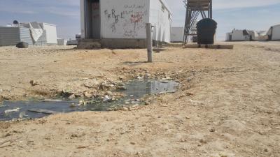 تراجع خدمات الصرف الصحي في "الزعتري" يؤثر على صحة اللاجئين