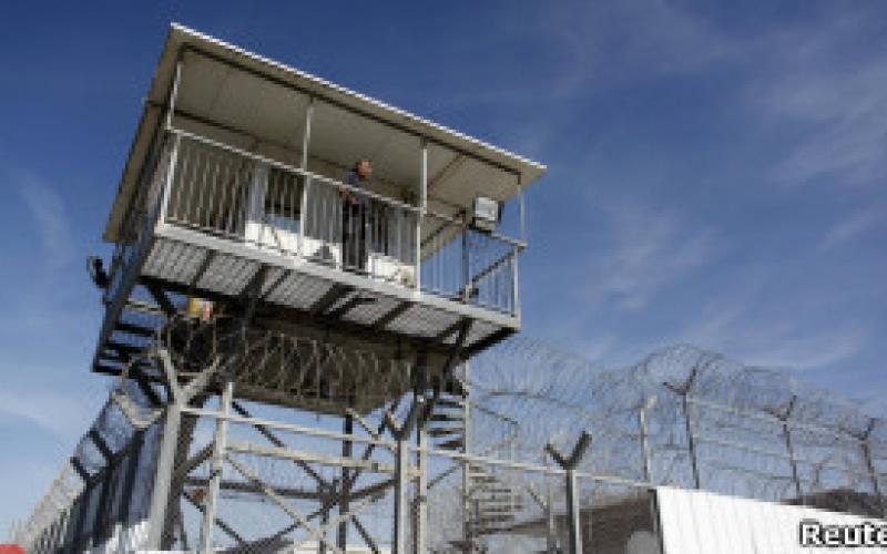 الاسرى يعلنون الاضراب 