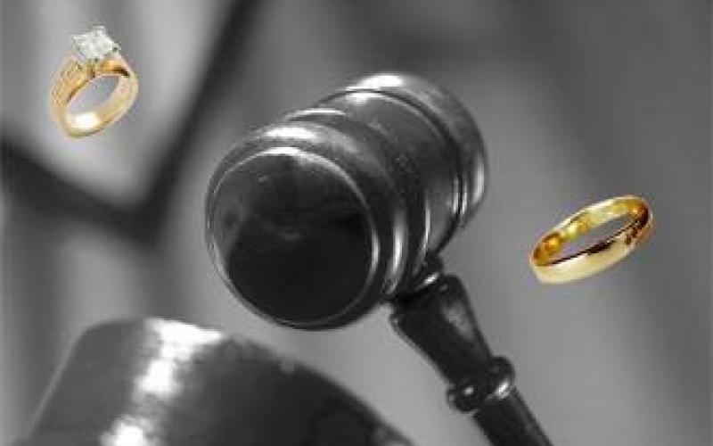 6833 دعوى نفقة خاصة بالزوجة