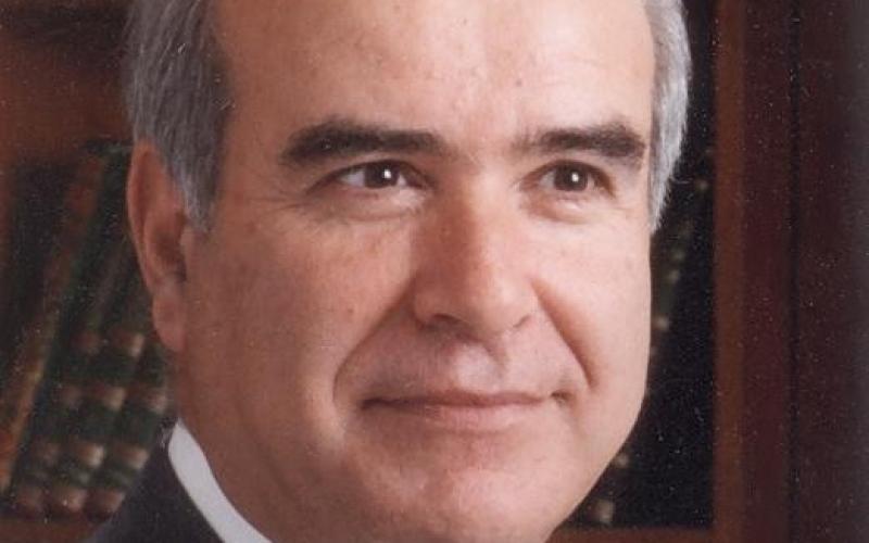 Minister of Education makes announcments via twitter