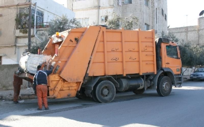 الأمانة تحدد مسارات جمع النفايات وتوزيع الحاويات 