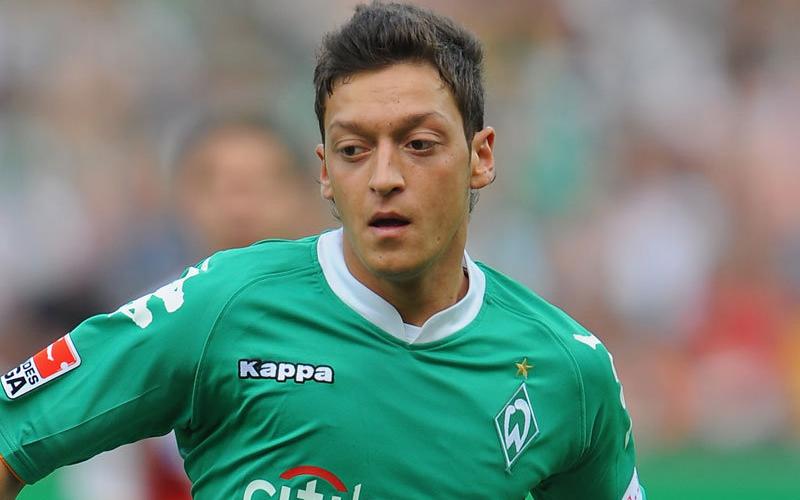  Real Madrid sign Mesut Oezil from Werder Bremen
