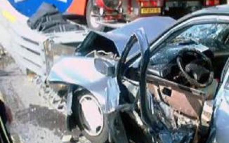 وفاة طفل وإصابة 10 آخرين بحادث تدهور على طريق المدورة