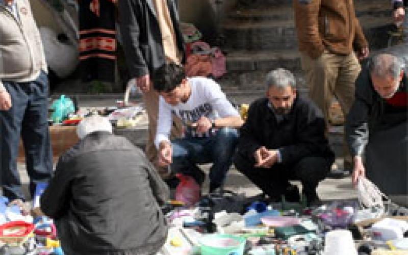 سوق عيد شعبي لأصحاب البسطات والباعة المتجوليين 