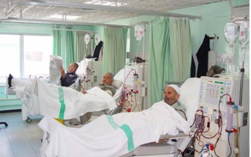 الخبز والديمقراطية:الحكومة تبدع بجباية الضرائب والاقتطاعات 