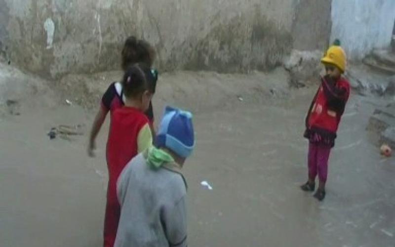 Waste water pollutes Palestinian refugee camps