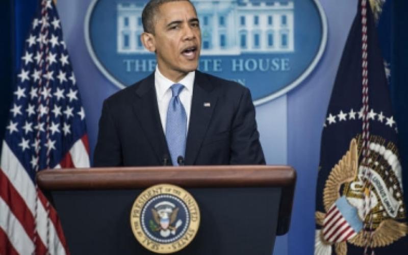 أوباما يحذر الأمريكيين من خطر إعصار ساندي