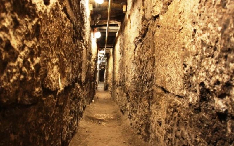 الاحتلال يستخدم مواد كيميائية لتقويض أساسات الأقصى 