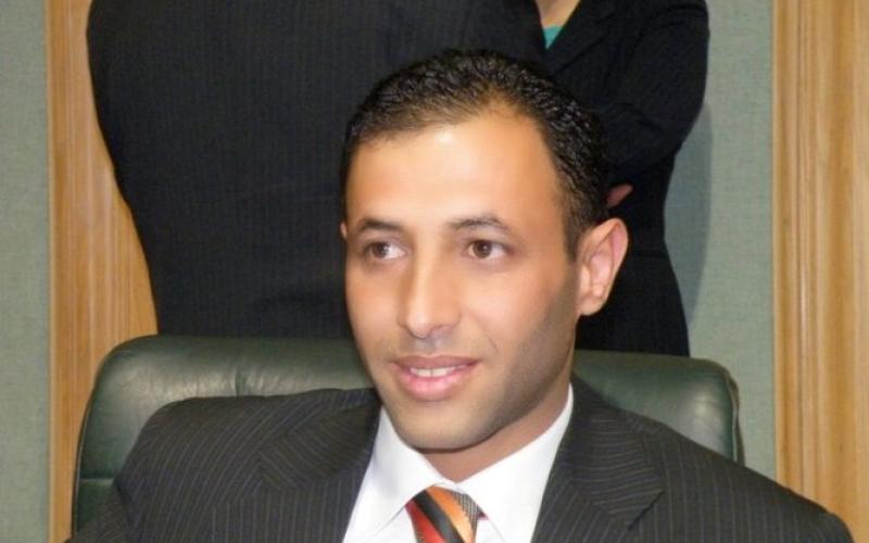 النائب البرايسة يعتذر لوزير التعليم تحت القبة 