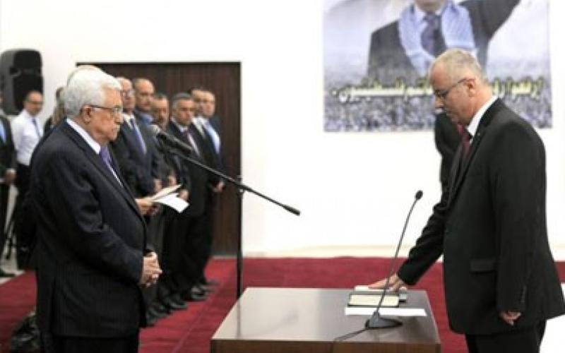 الحمد الله أدرك انه رئيس وزراء صوري فسارع بالاستقالة