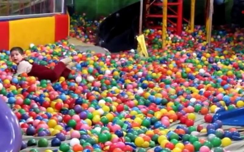 مبادرات أردنية سورية لانتشال الطفولة اللاجئة