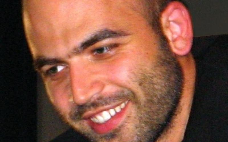 صراع الكاتب الإيطالي"سافيانو" مع منظمات المافيا