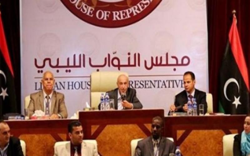 ليبيا: تعليق جلسة للبرلمان بعد تفجير سيارة