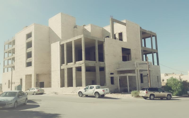 بعد نشر "هنا الزرقاء".. حل مشكلتي الانارة ومبنى التجارة بجبل طارق