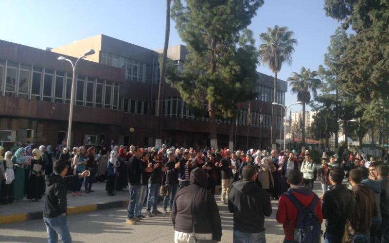 اعتصام "الأردنية".. بين الحوار والفض