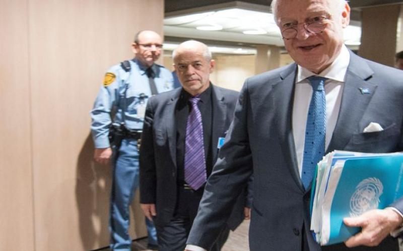 المعارضة السورية تناقش وثيقة دي ميستورا في إسطنبول