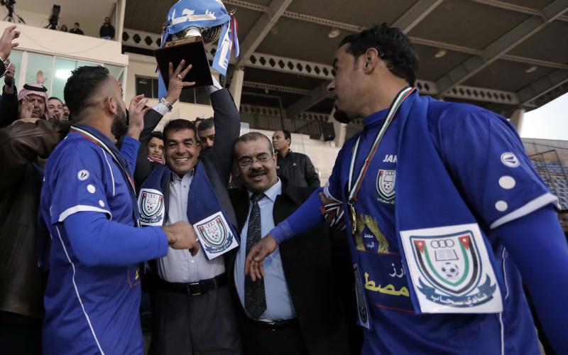 "سحاب" يستعد للـ"محترفين"