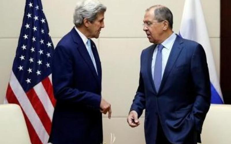 كيري يجتمع مع لافروف لمناقشة تعزيز التعاون العسكري في سورية