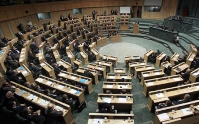 انتقاد البيان الوزاري و"الغاز" والمناهج" تخيم على مناقشات النواب.. وقموه وخوري يعلنان "الحجب"