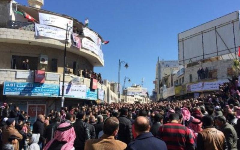 الشعب وخيار النزول إلى الشارع