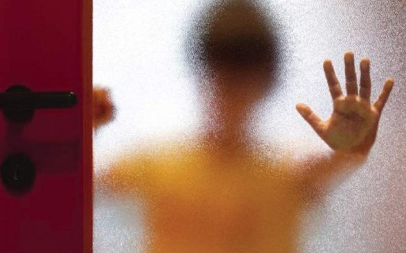 التحرش بالأطفال..أرقام صادمة وشح بالدراسات