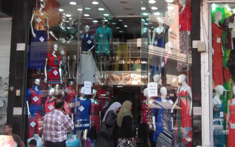 تجار الألبسة يحذرون من تباين التخمين بالمراكز الجمركية