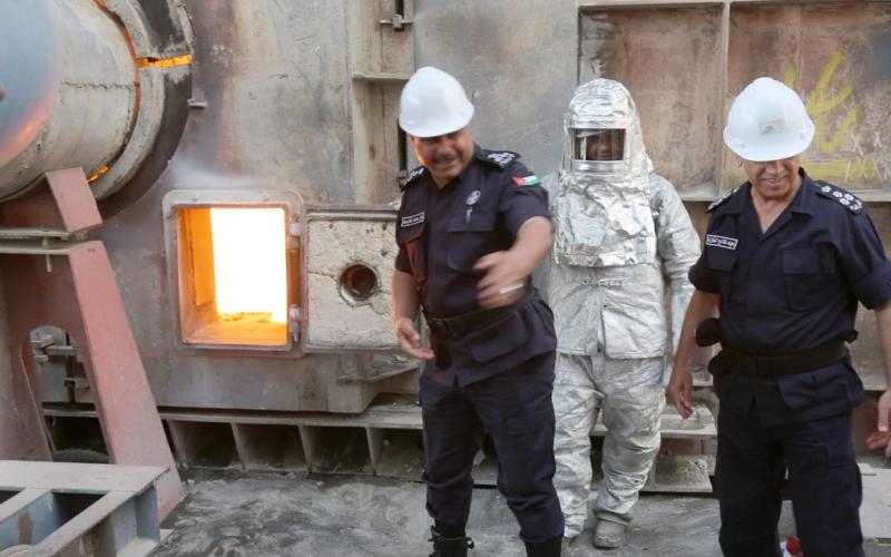 إتلاف كميات كبيرة من المخدرات