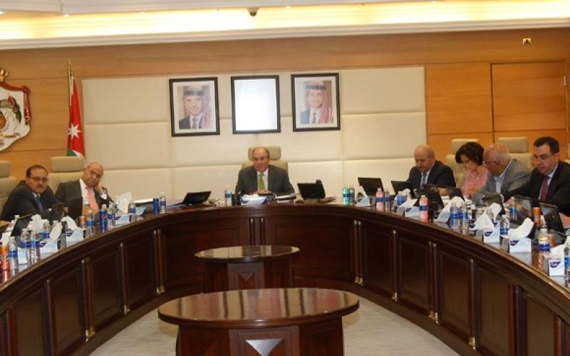 اعتماد شروط طرح عطاءات استكشاف النفط والغاز