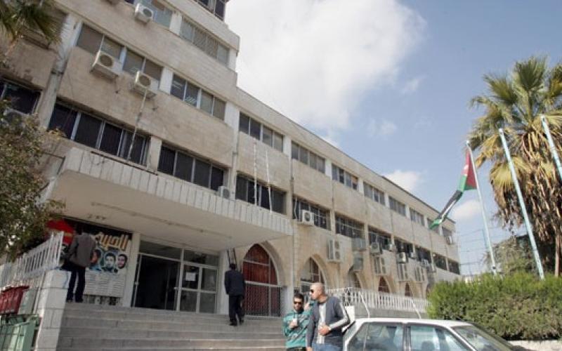 النقابات ترفض الأنظمة التي تمهد خصخصة القطاع الصحي