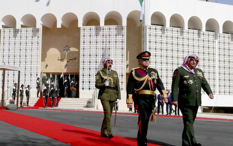 في افتتاح "عادية الأمة" وخطاب العرش