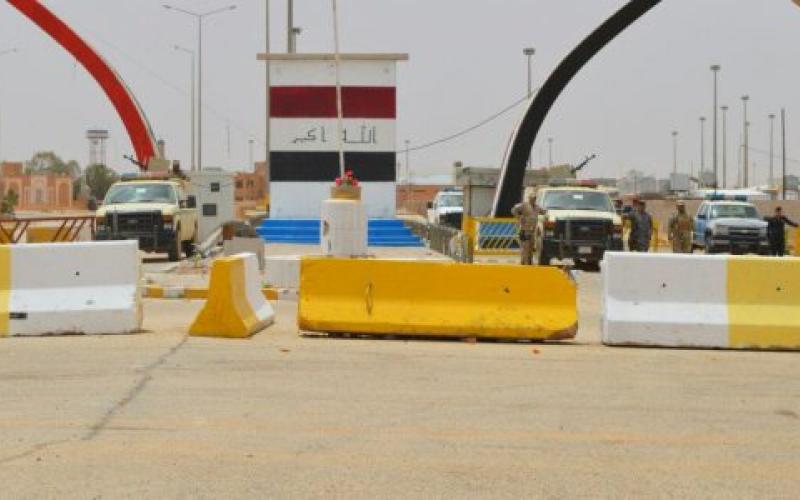 العراق تؤمن الطريق الدولي مع الأردن