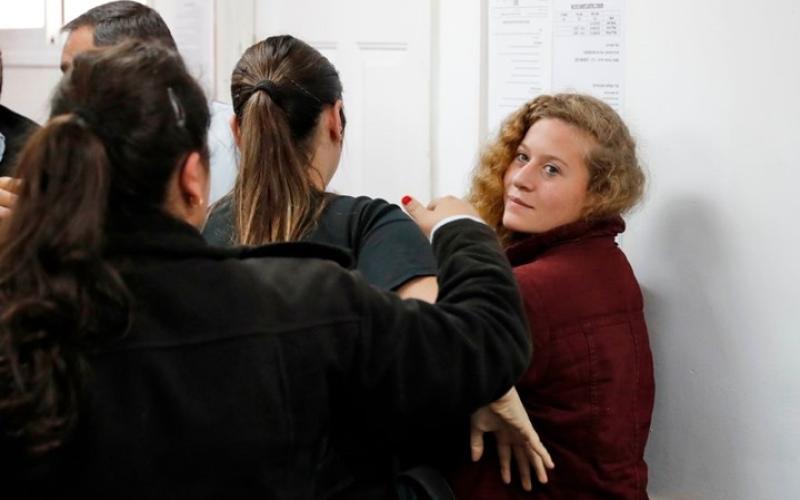 في يوم المرأة العالمي.. 62 فلسطينية في سجون الاحتلال